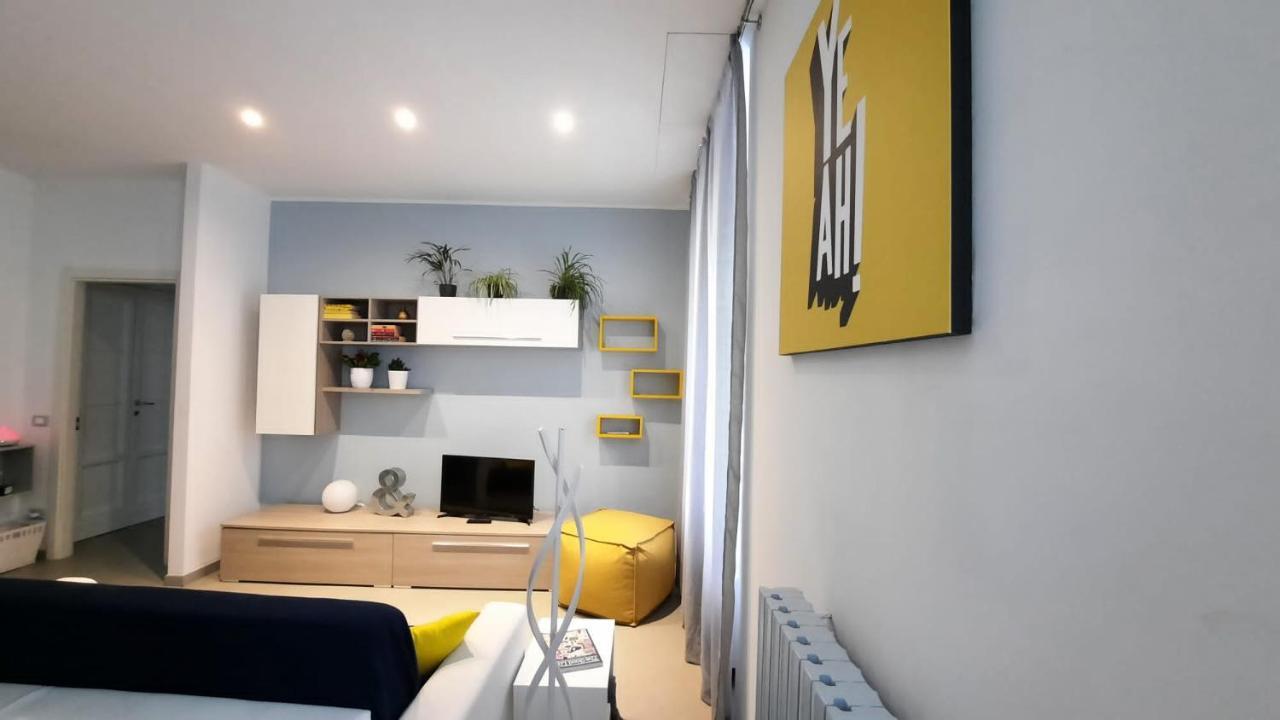 Marche Apartment Милано Екстериор снимка