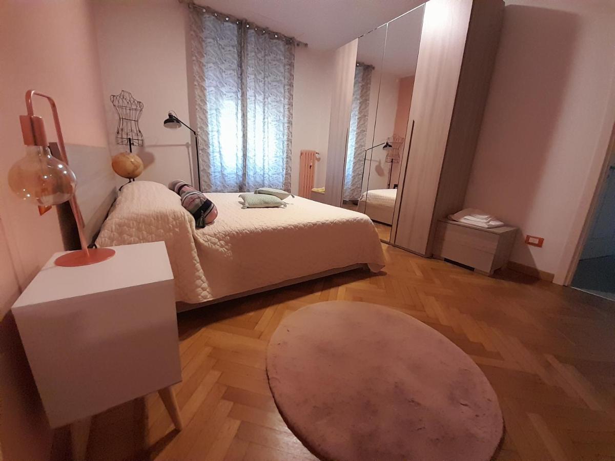 Marche Apartment Милано Екстериор снимка